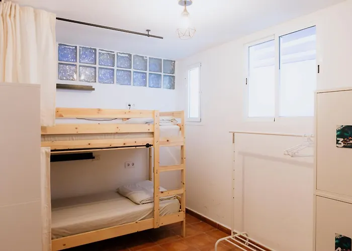 Endless Summer (adults Only) Hostal